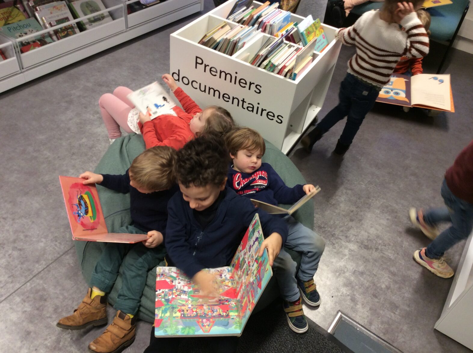 Sortie à la bibliothèque.